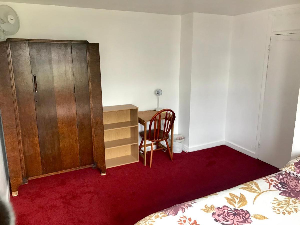 Cosy Room 2 Лондон Экстерьер фото