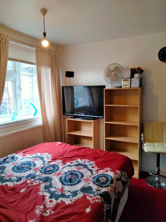 Cosy Room 2 Лондон Экстерьер фото
